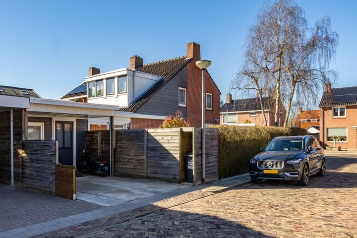 Ganzebloemstraat 4 in Groningen foto