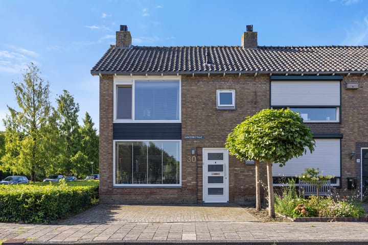Ganzerikstraat 30 in Waalwijk foto