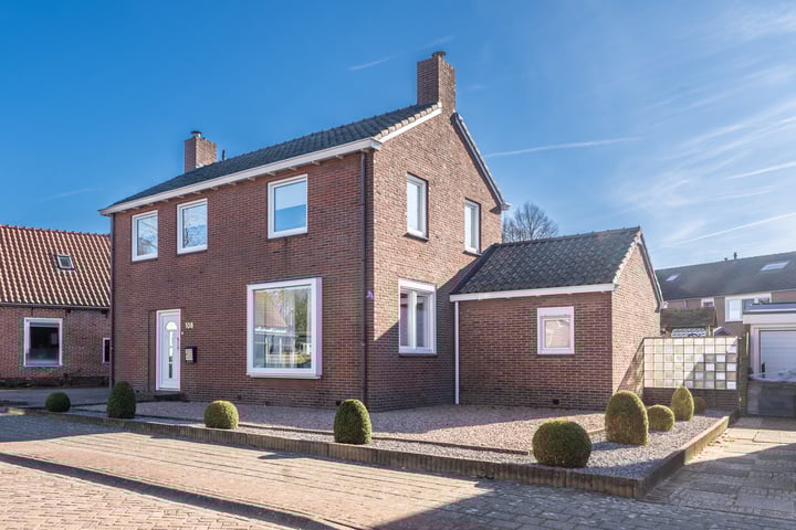 Garst 108 in Winschoten foto