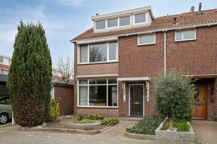 Gebroeders de Koninglaan 13 in Best foto