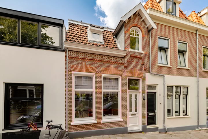 Gedempte Raamgracht 42 in Haarlem foto