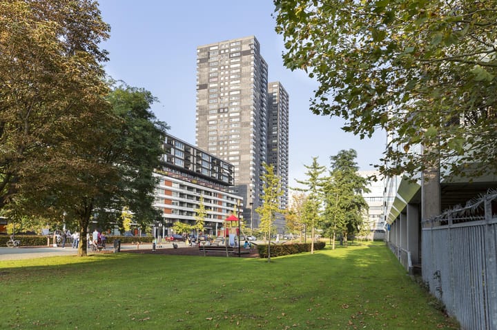 Gedempte Zalmhaven 605 in Rotterdam