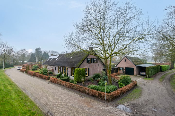 Geeneind 2 in Helmond foto