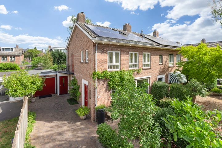 Geert Grootestraat 27 in 's-Hertogenbosch foto