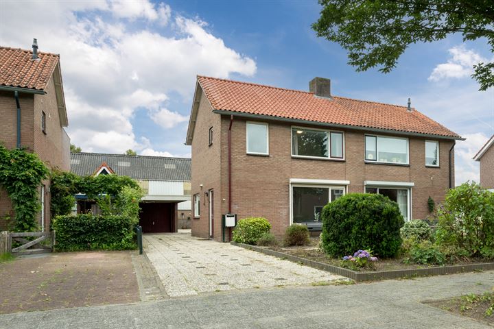 Geert Grooteweg 4 in Zwolle foto