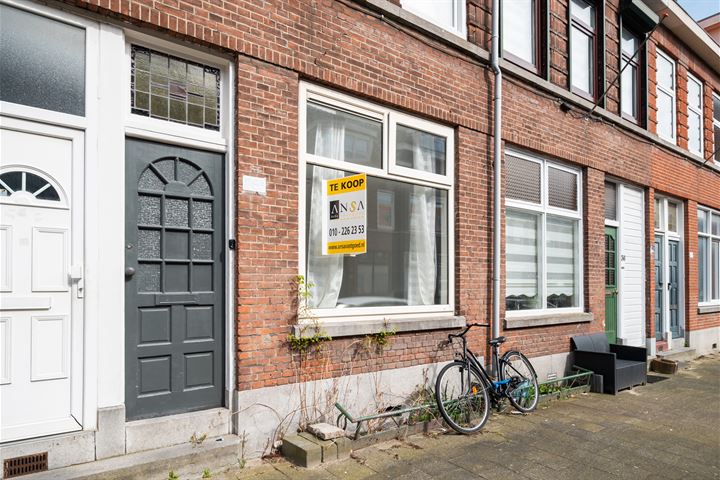 Geervlietstraat 28B in Rotterdam foto