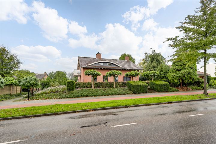 Geleenbeeklaan 33 in Geleen foto