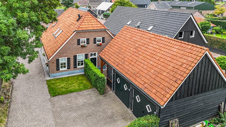 Gemeenteweg 274 in Staphorst foto