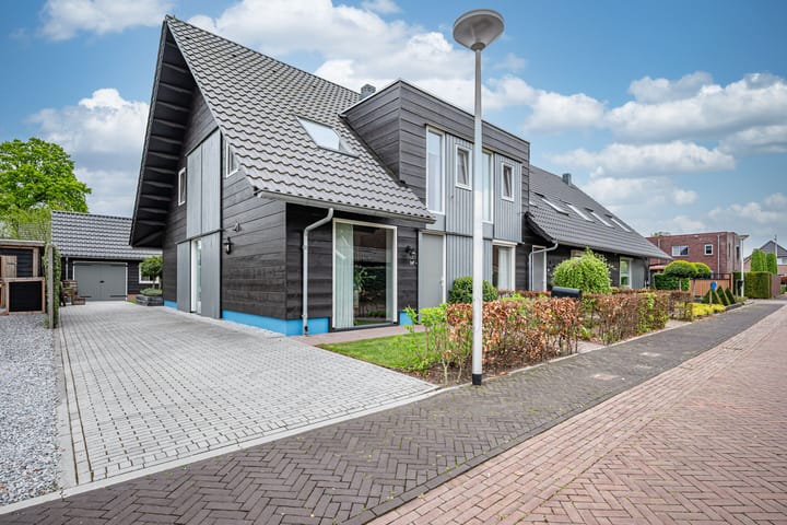 Gemeenteweg 299g in Staphorst foto