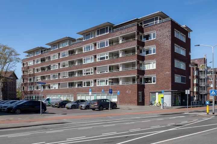 Generaal Maczekstraat 139 in Breda foto