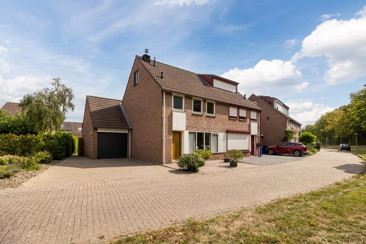 Gentiaanstraat 10 in Terneuzen foto