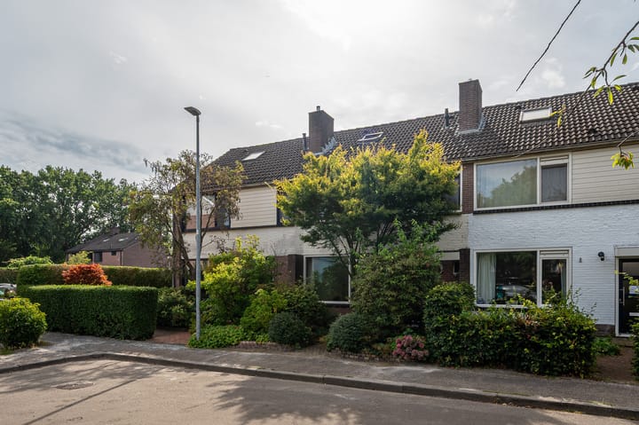 Gentiaanweg 27 in Haren Gn foto