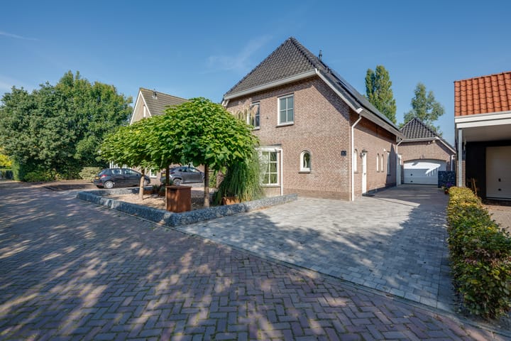 Gerardus Majellastraat 10 in Hulten
