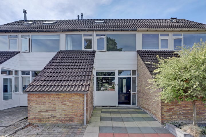 Gerben Oswaldstraat 75 in Harlingen foto