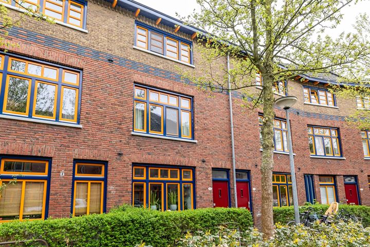 Gerbrand Bakkerstraat 91a in Groningen foto