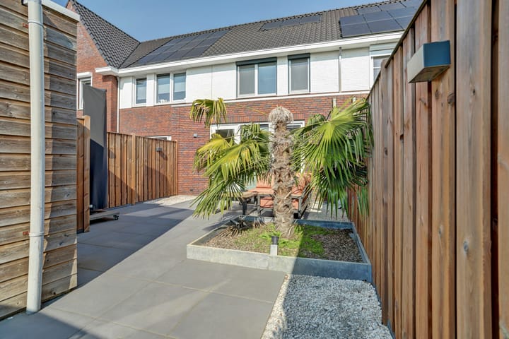 Geronimoplein 10 in Veghel foto