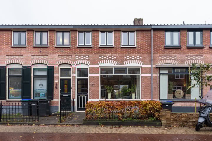 Geuzenweg 147 in Hilversum foto