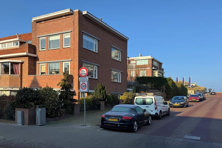 Gevers Deynootweg 84 in 's-Gravenhage foto