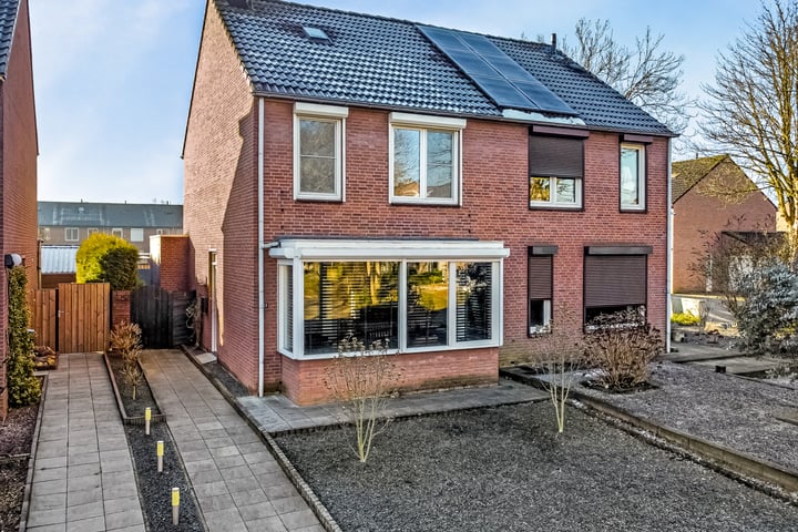 Gewantmakerstraat 13 in Roermond foto
