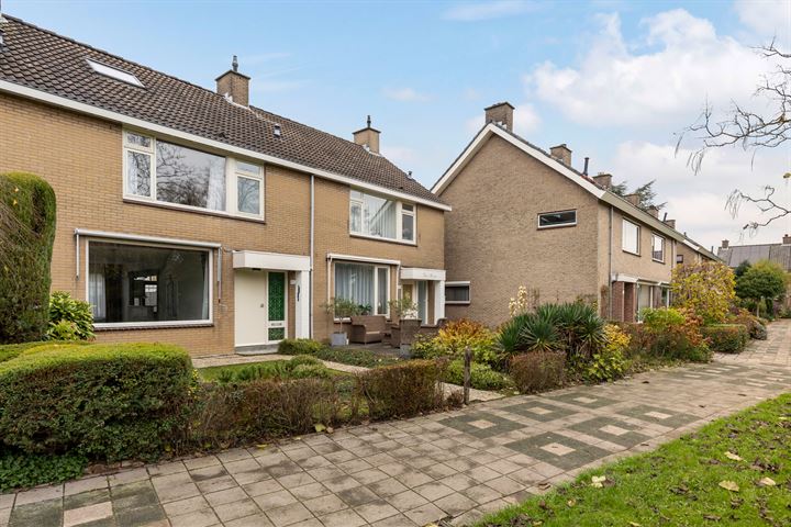 Ghijseland 102 in Rhoon foto