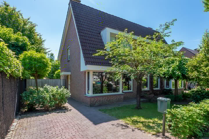 Gierelaar 91 in Wouw