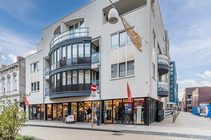 Girostraat 18 in Tilburg foto