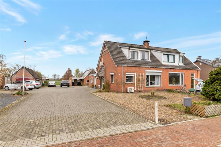 Glanerbrugstraat 46 in Glane foto