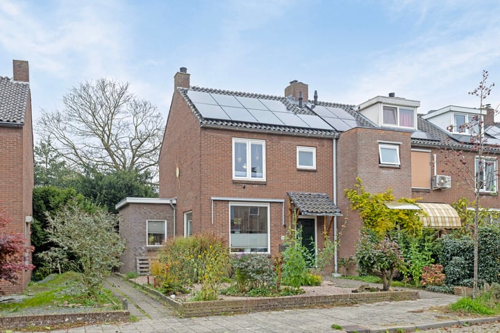 Glimwormstraat 8 in Nijmegen foto
