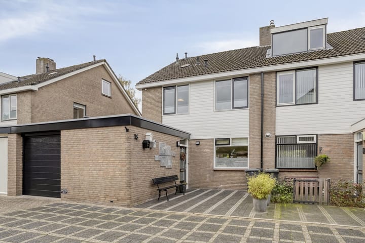 Godefriduslaan 16 in Heerde foto