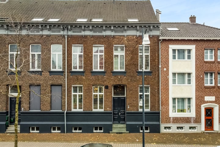 Godsweerdersingel 34B in Roermond foto