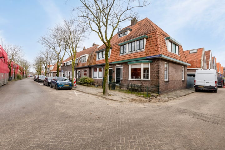 Goeman Borgesiusstraat 2 in Zaandijk foto