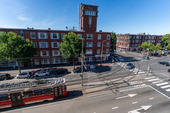Goeverneurlaan 8 in 's-Gravenhage