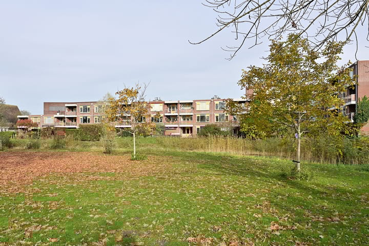 Gooierserf 292 in Huizen foto