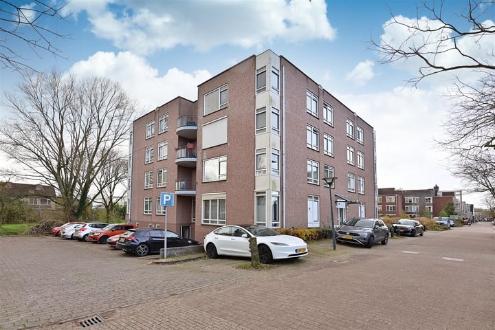 Gooierserf 356 in Huizen foto