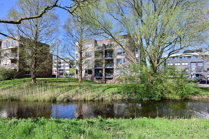 Gooierserf 368 in Huizen