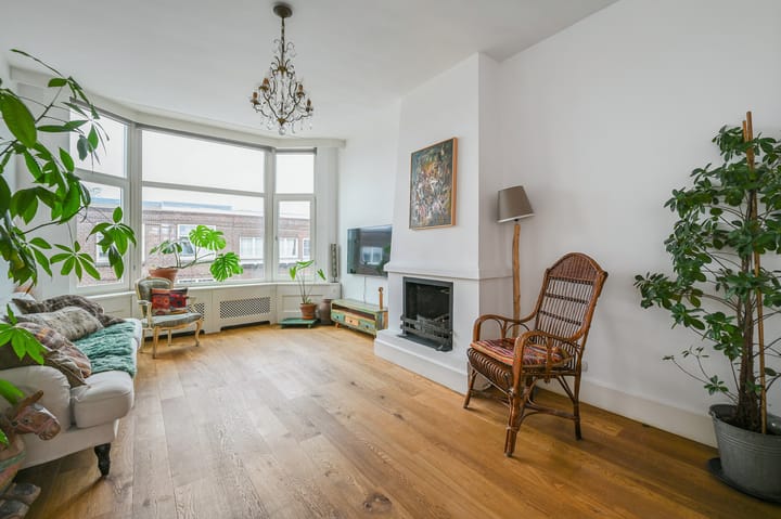 Goudenregenstraat 107 in 's-Gravenhage foto