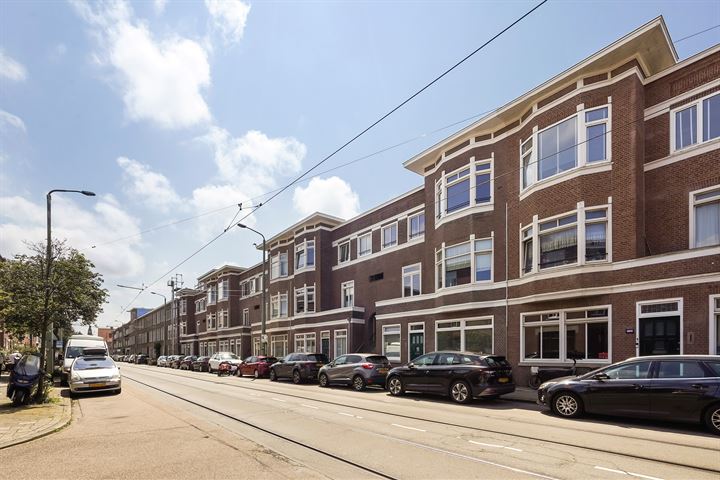 Goudenregenstraat 142 in 's-Gravenhage foto