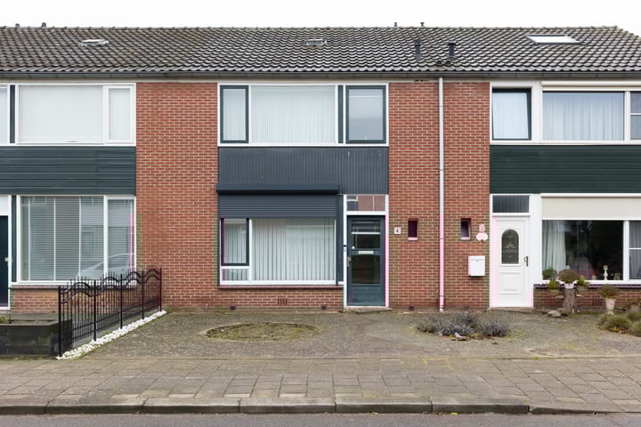Goudenregenstraat 4 in Winterswijk foto
