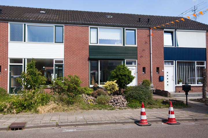 Goudenregenstraat 9 in Winterswijk foto
