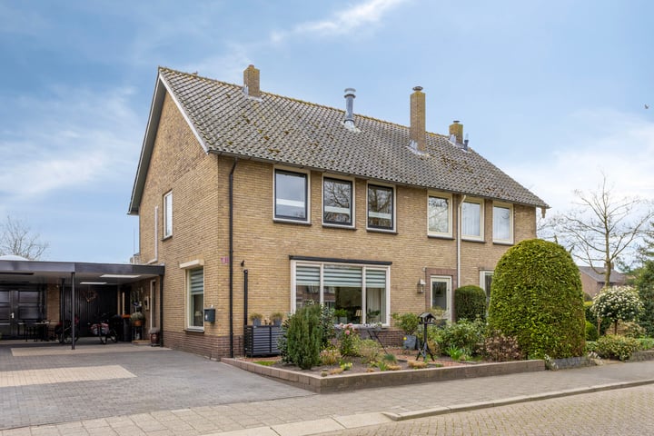 Goudoever 18 in Bunschoten-Spakenburg
