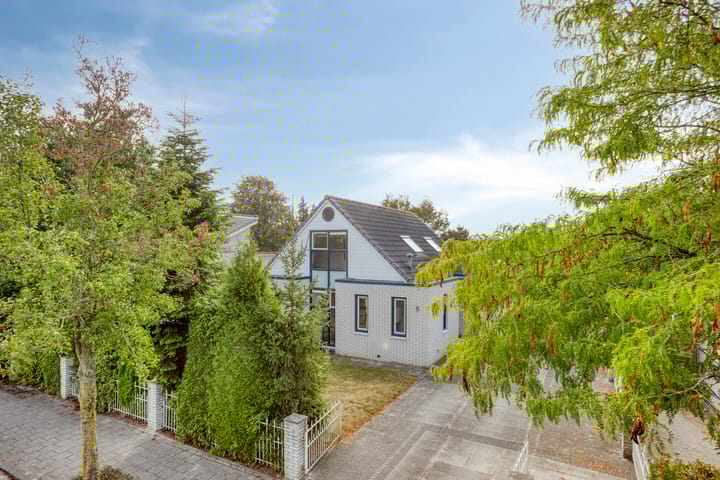 Gounodstraat 11 in Capelle aan den IJssel foto