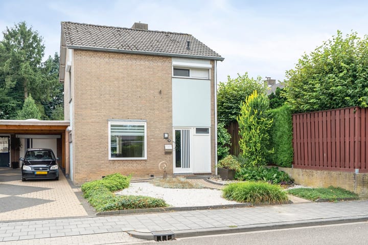 Gouverneur Houbenstraat 14 in Hulsberg