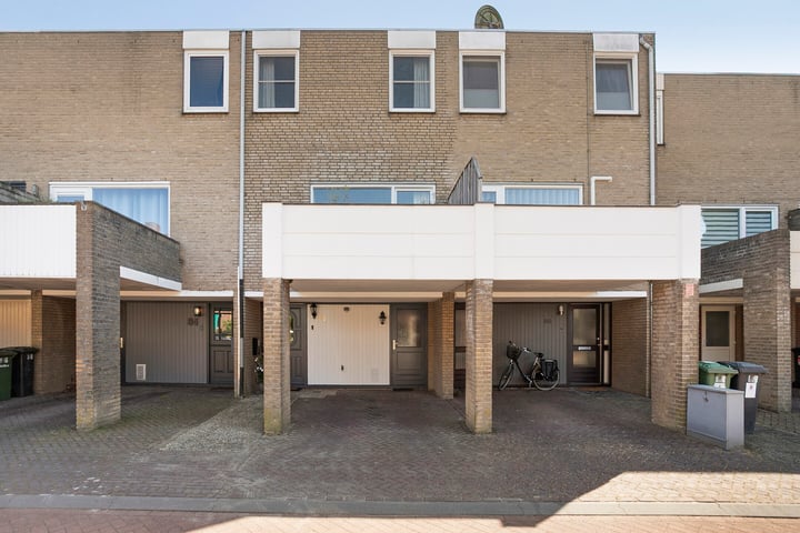 Gouverneur Houbenstraat 82 in Panningen foto