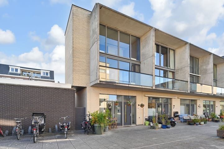 Govert Bidloostraat 17 in 's-Gravenhage foto
