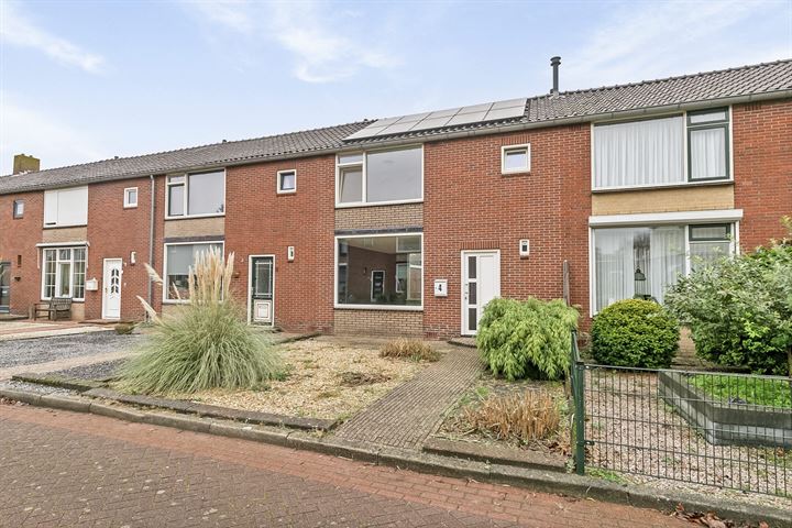 Graaf Adolfstraat 4 in Oude Pekela foto