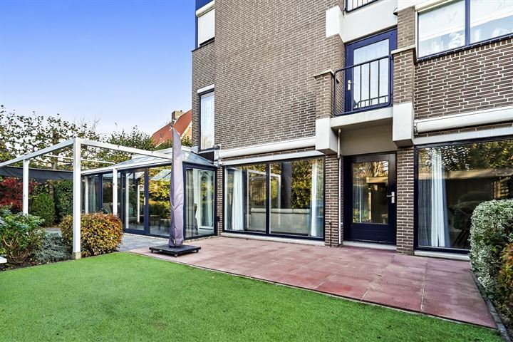 Graaf Dirk II laan 3 in Maasland foto