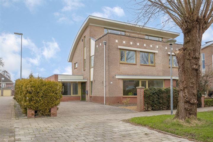Graaf Floris V straat 77 in Den Helder foto