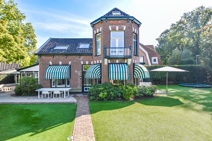 Graaf Wichmanlaan 42 in Bussum foto