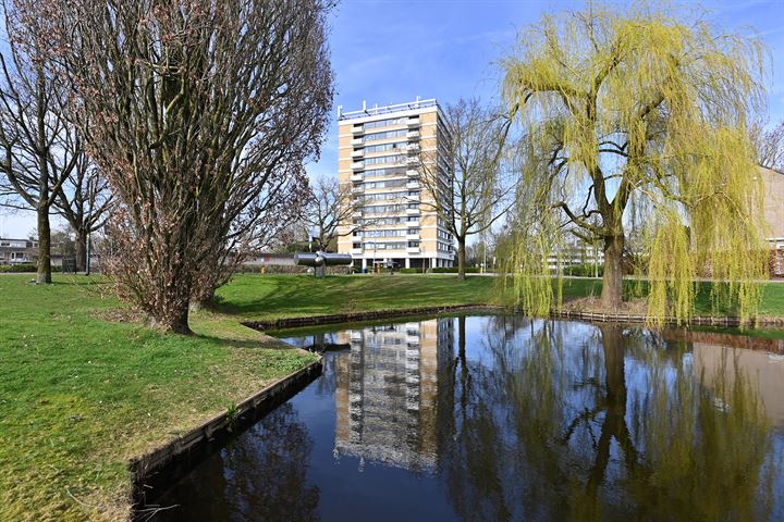 Graaf Willem de Oudelaan 129 in Naarden foto