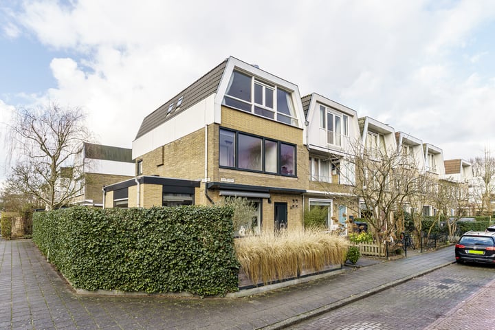 Graaf Willemlaan 30 in Amstelveen foto